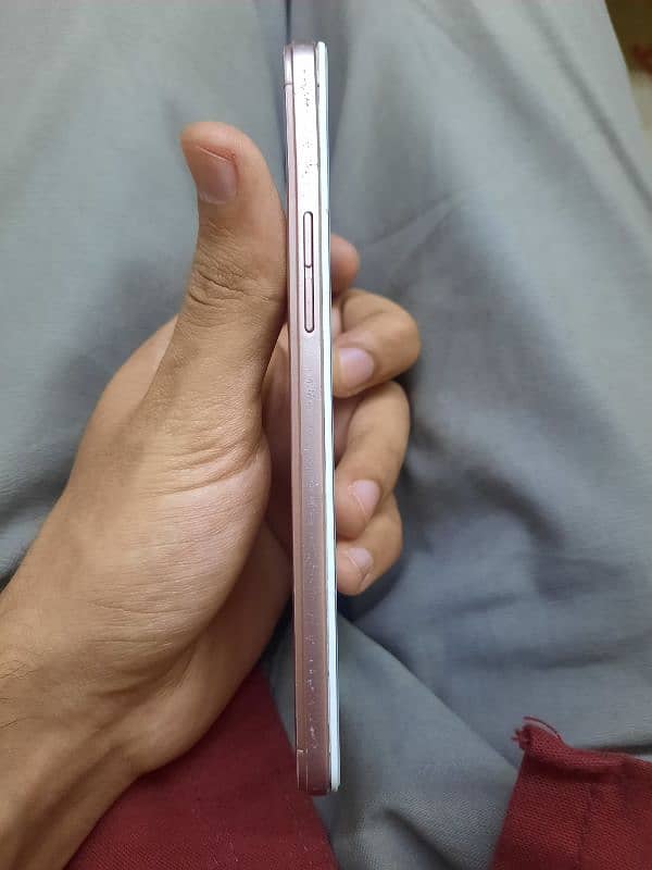 Oppo A57 3/32gb 3