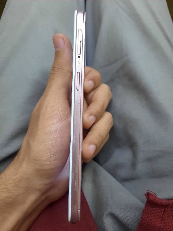 Oppo A57 3/32gb 4