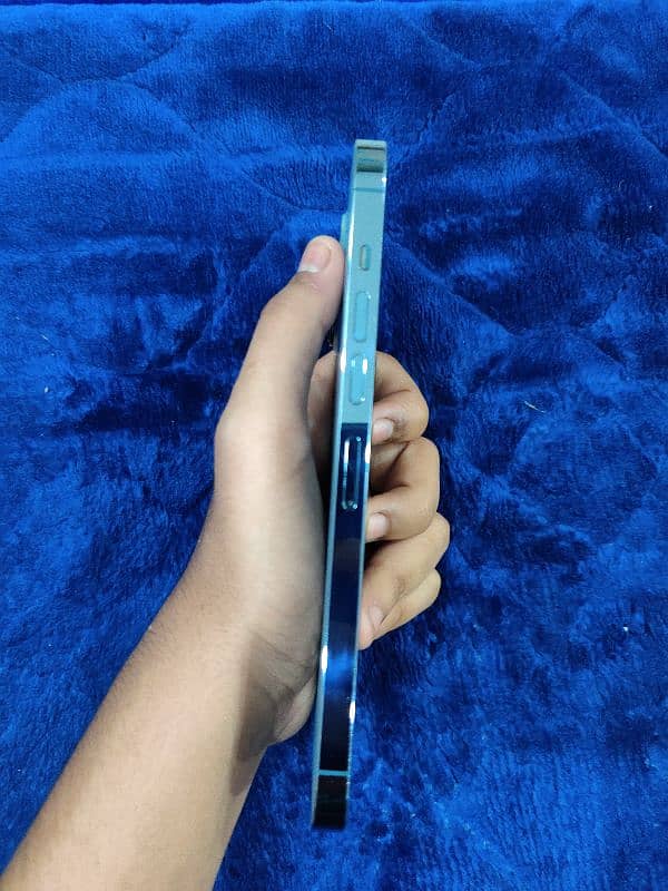 iphone 13 pro max PTA 256 gb 4