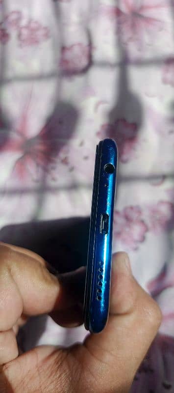 Infinix S5 (6/128) 4