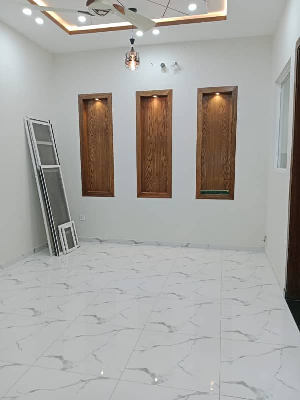 Boys Room Available For Rent At Murree Road 0