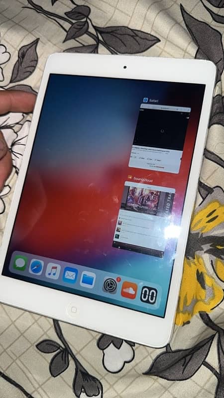 iPad mini 2 context on 03707012228 2