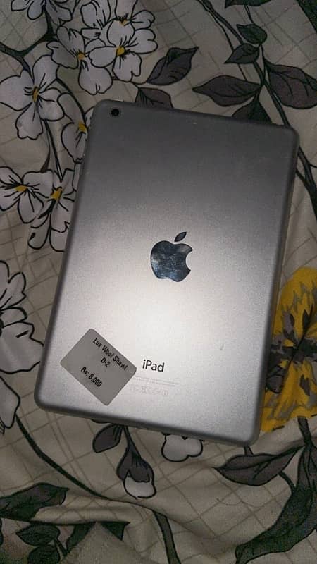 iPad mini 2 context on 03707012228 3