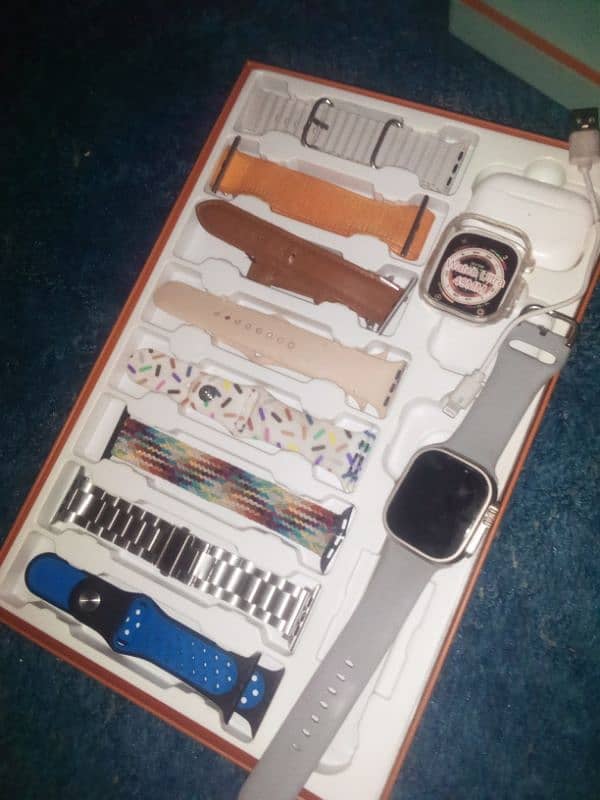 smart watch i30 family bullet 12 in one 1
