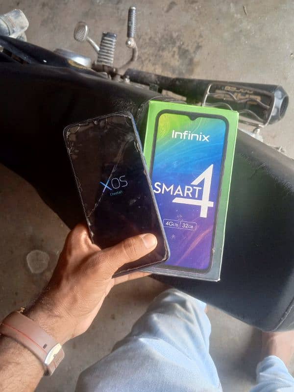 Infinix smart 4 2/32 1