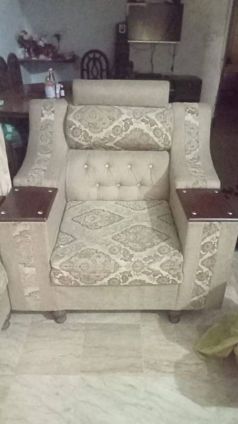 6 Seater Sofa  Set for Sale 2