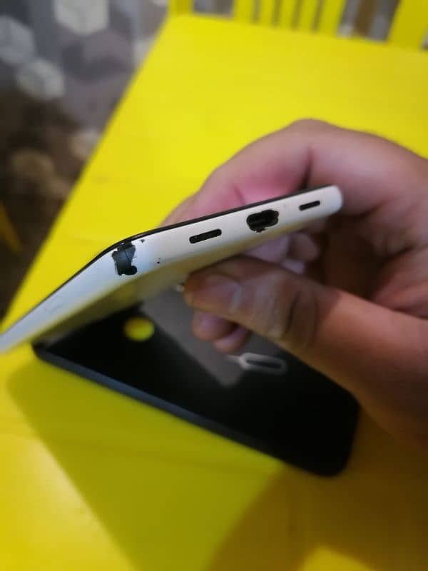 Google pixel 4a 5
