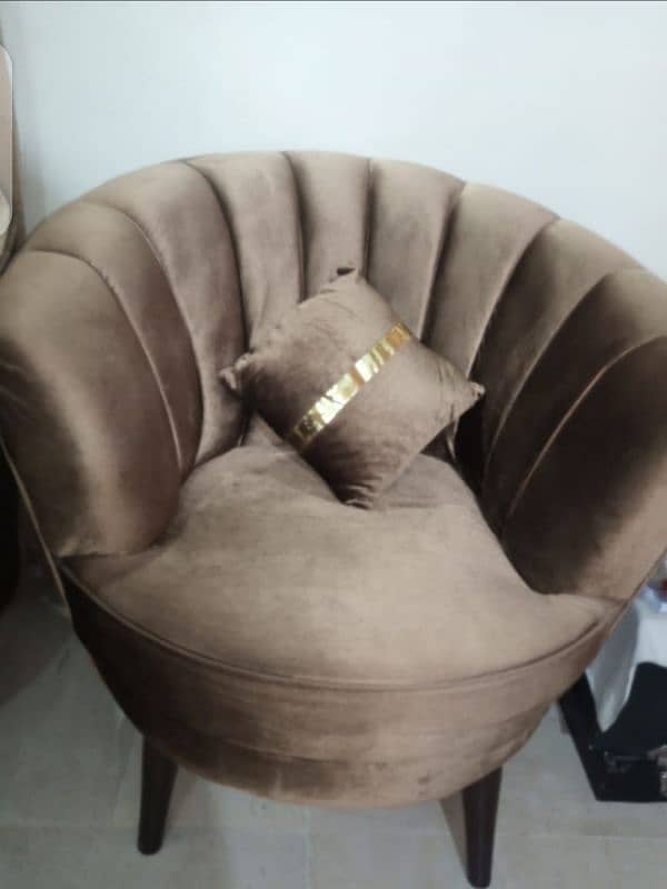 Brown sofa set 3