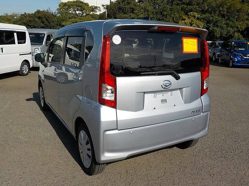 Daihatsu Move 2021 3