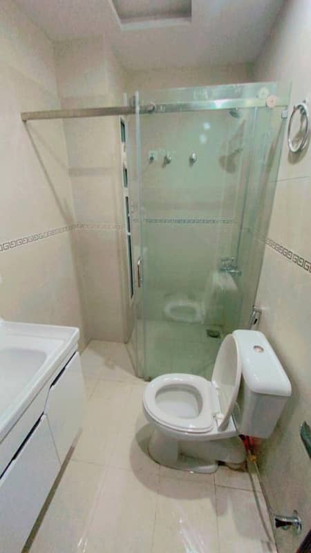Luxury Furnished Flat Available on Daily Basis Rent 12
