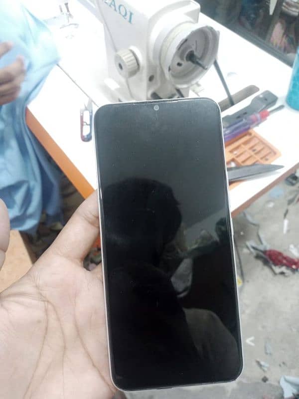 Tecno spark 8c 4 64 urgent sale 0