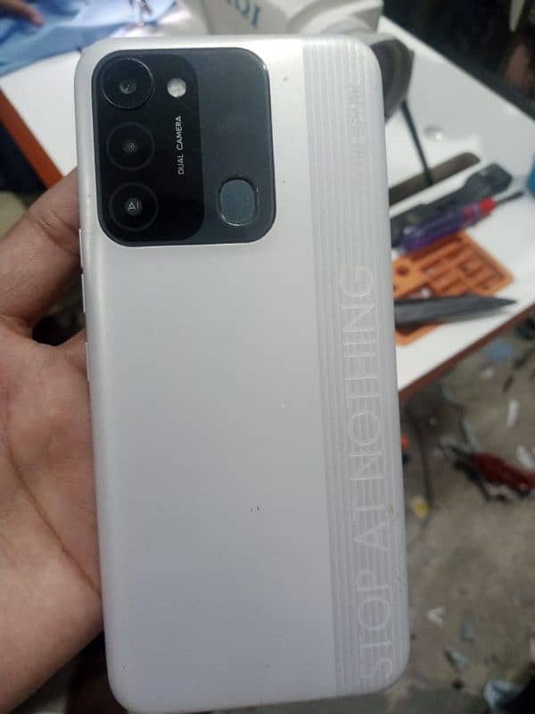 Tecno spark 8c 4 64 urgent sale 3