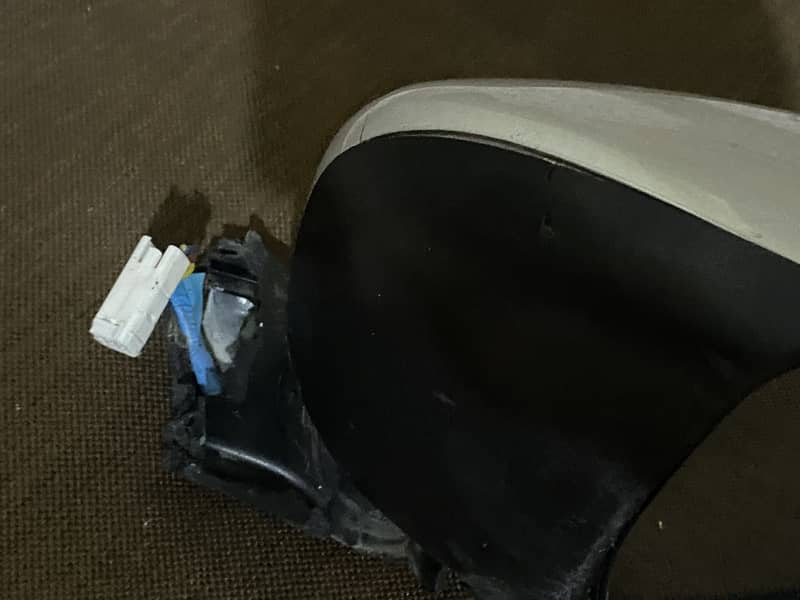 Alto VXL side mirror 1