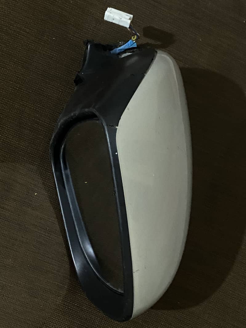 Alto VXL side mirror 2