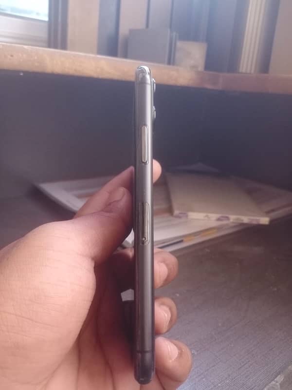 Iphone 11 pro dual sim Pta approved 3