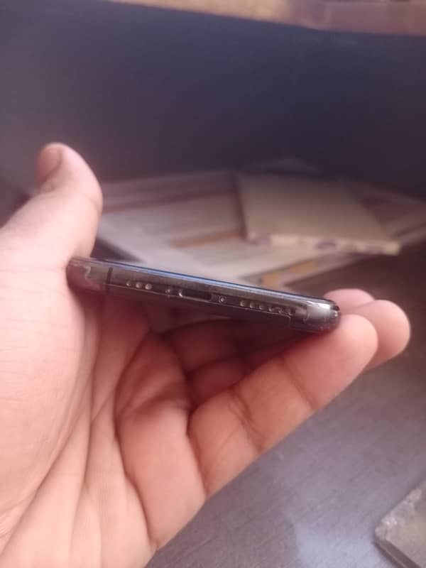 Iphone 11 pro dual sim Pta approved 4