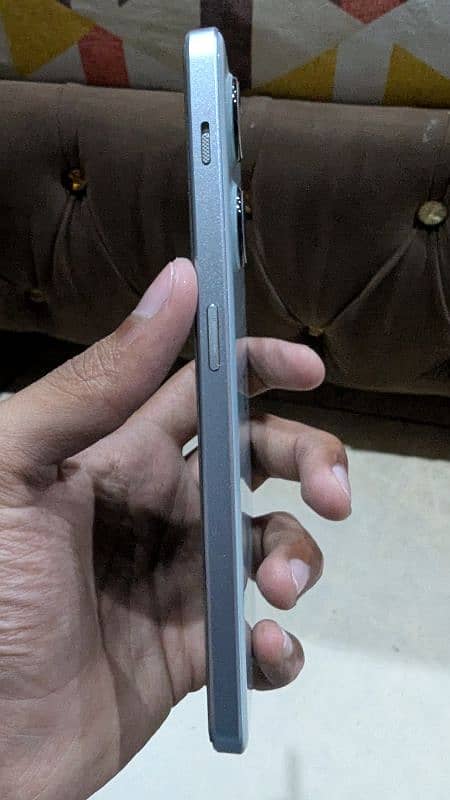OnePlus ace 2v Nord 3 16/256 4
