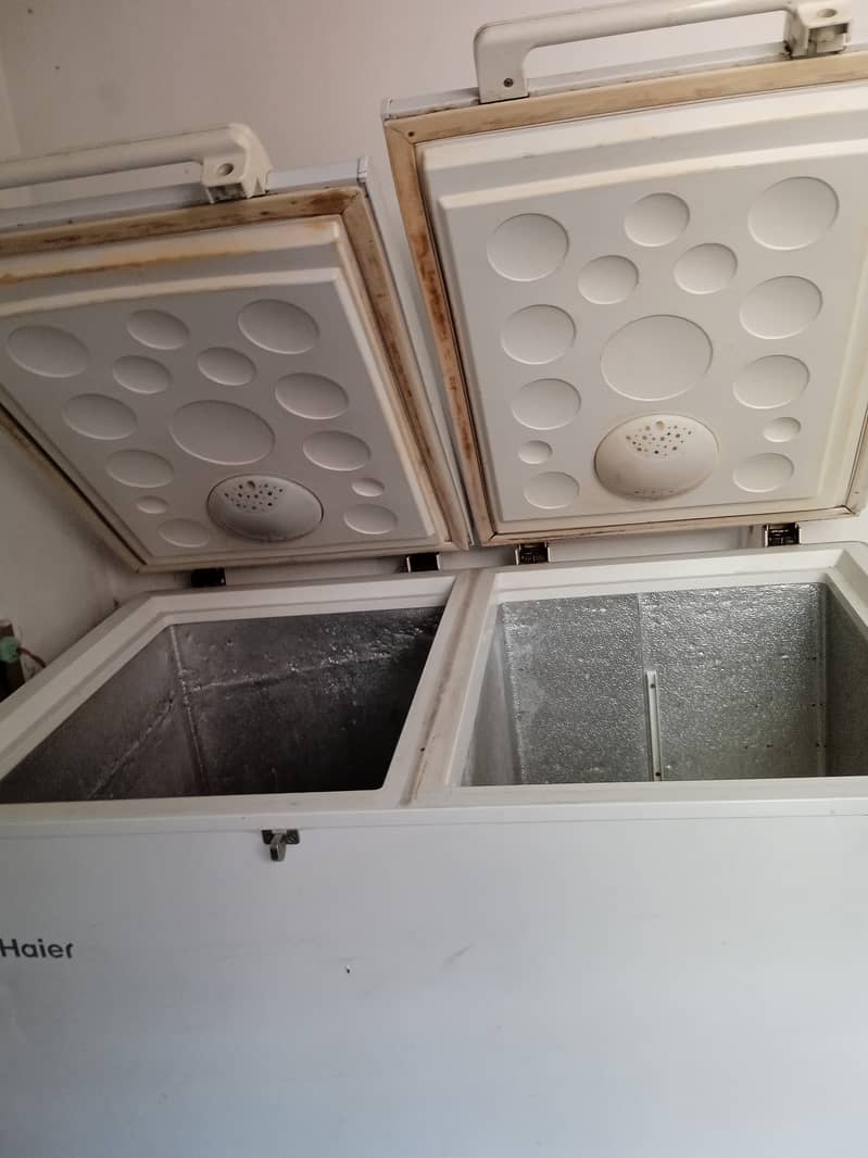 Hier Double Door Deep Freezer 5