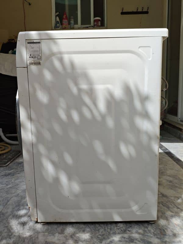 Daewoo front load washing machine 2