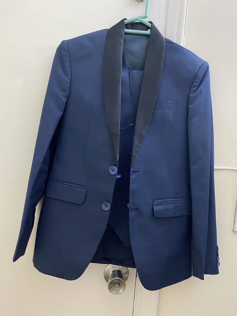 Tuxedo 4