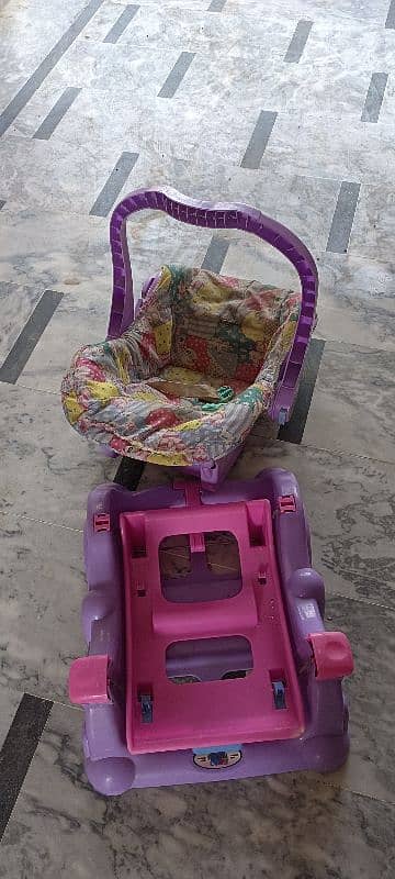 Baby cot 2 pieces. The swing set can be removed. 3