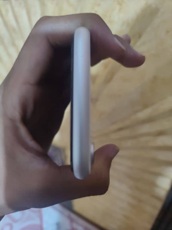 Iphone XR 64 jv 4