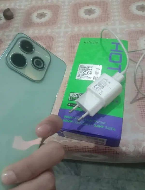 Infinix hot40i 0