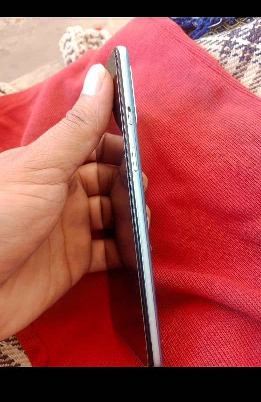 (8/128)10/10 dual sim pta approved 2