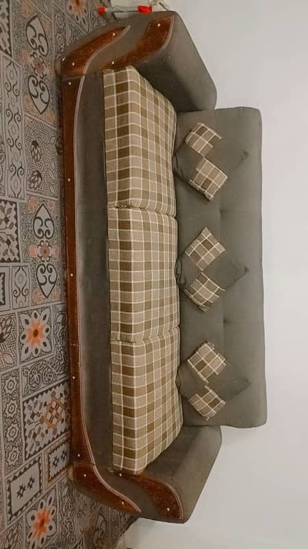 sofa for sale urgent 0