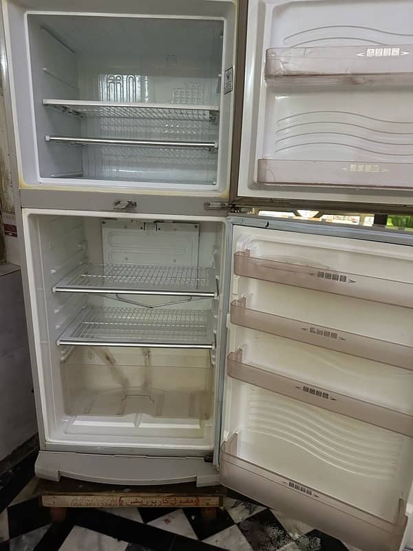 Dawlance Fridge for sale in Gujar khan Usman zada adra +92 343 5477727 4
