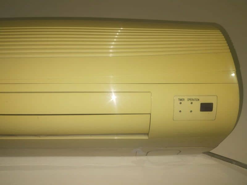 split Ac very good Condition 2
