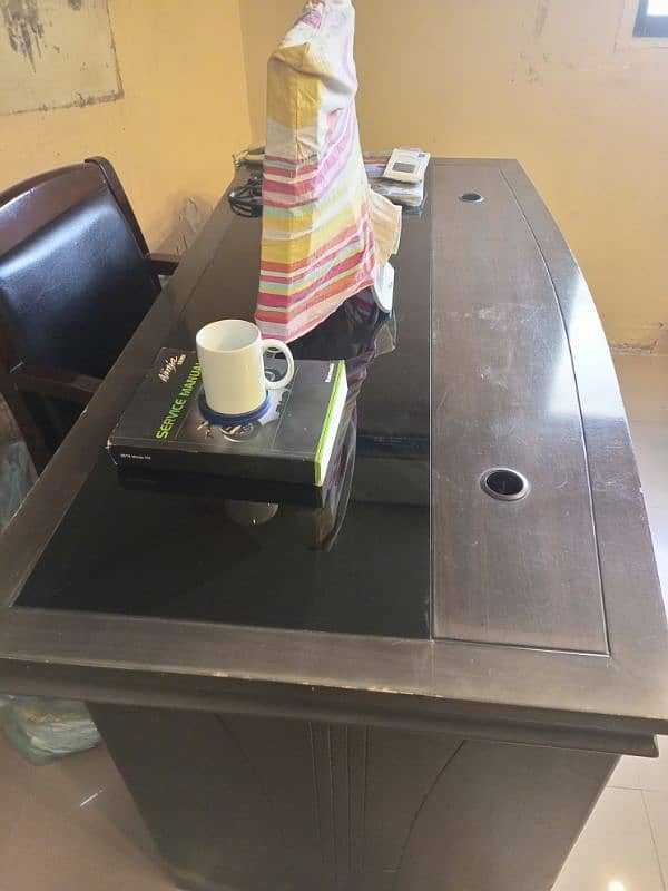 important 3 pcs executive table for sale 1