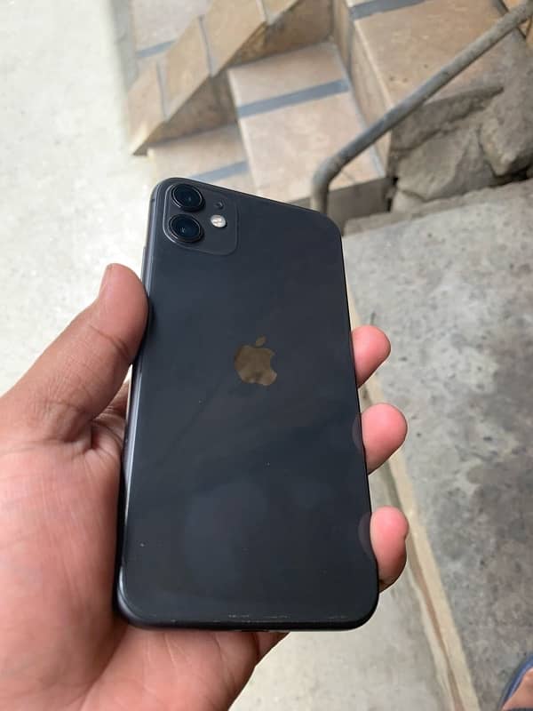 iPhone 11 64gb jv 85 health watter pack 3 month sim time 4