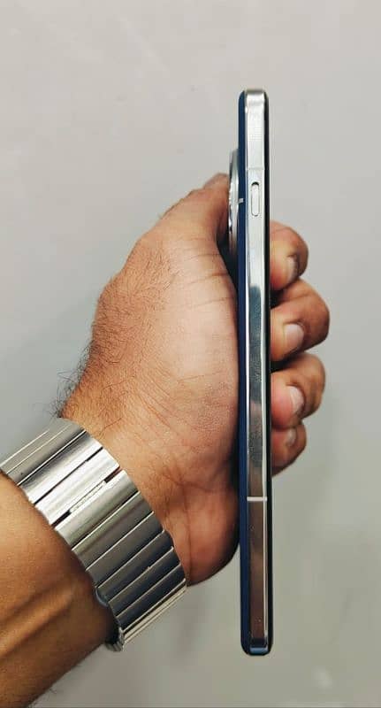 One Plus 13 Dual Sim 2
