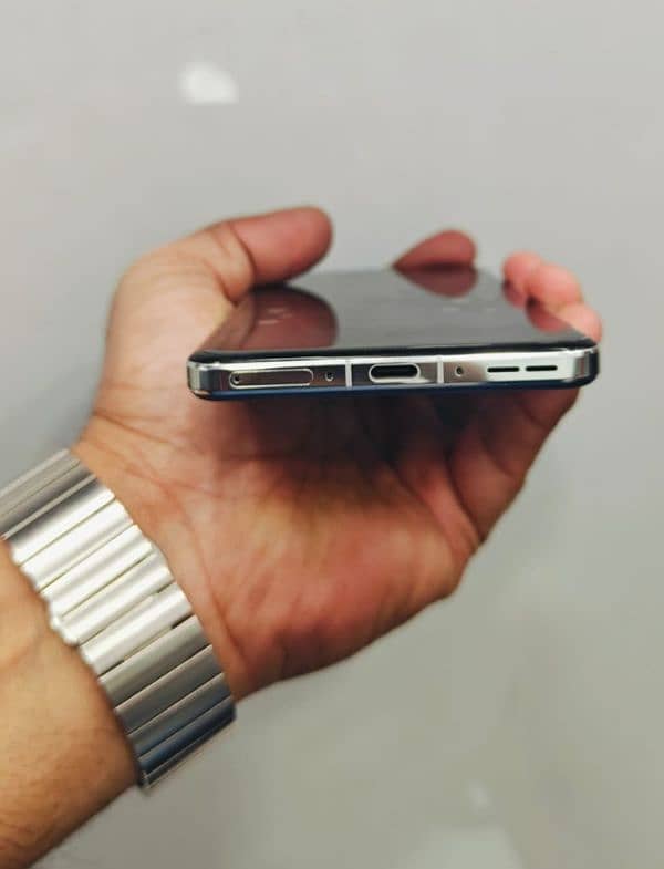 One Plus 13 Dual Sim 3