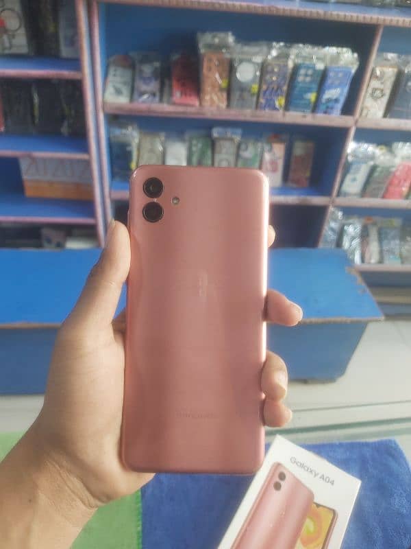 Samsung a04.4/64 gb . 10 9 condion with boxx avileble 1