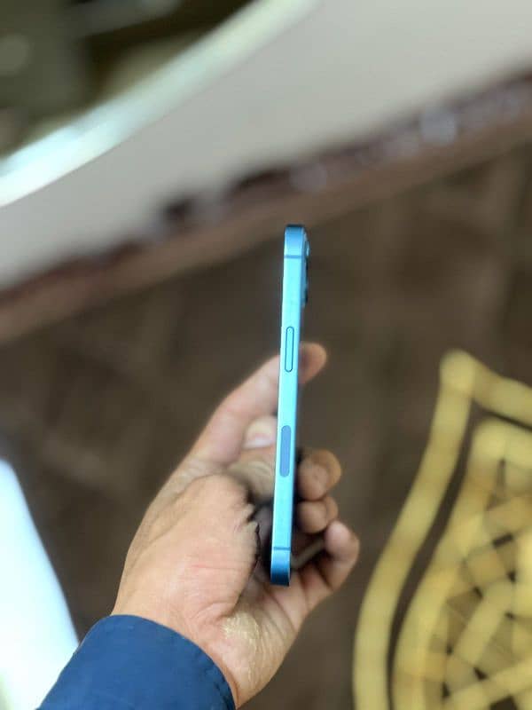 Iphone 13 Blue JV  9.9/10 Condition Almost 10/10 8