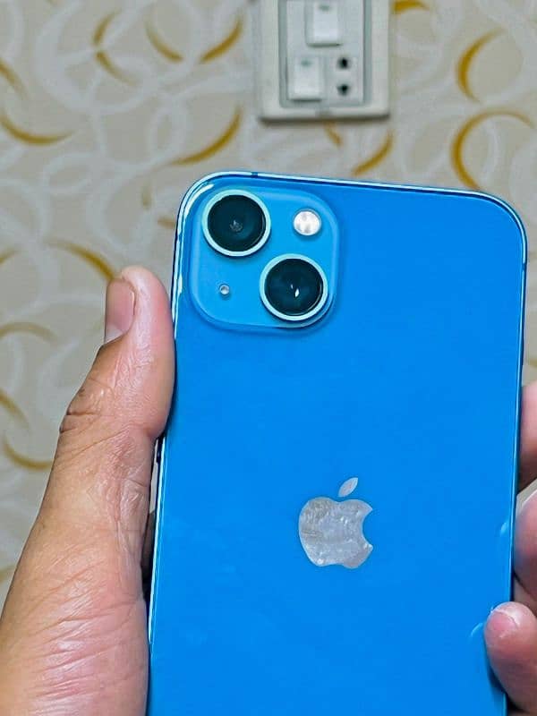 Iphone 13 Blue JV  9.9/10 Condition Almost 10/10 13