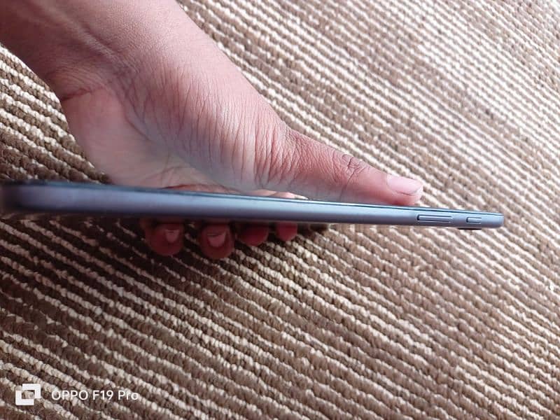 Samsung galaxy tab A 2020 Sim 3/32 4