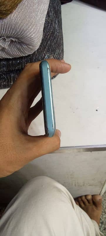 infinix hot 10 i 5