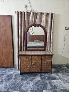Dressing table
