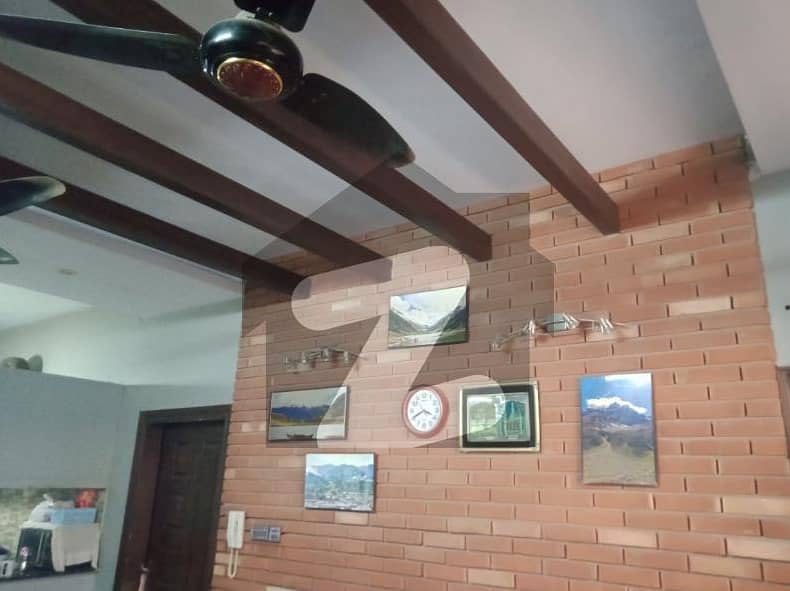 2 bed lounge Flat Available for Sale 0