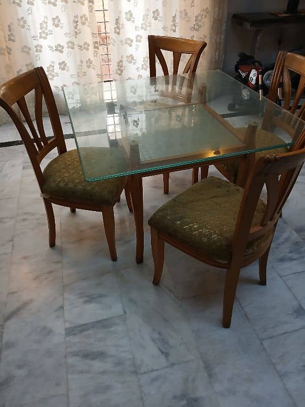 wooden dinning table with 4 chairs 1