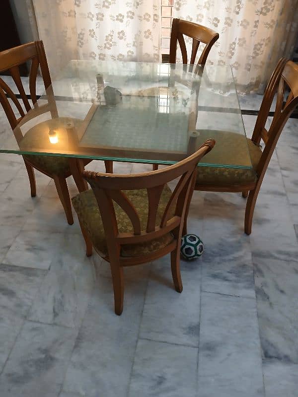 wooden dinning table with 4 chairs 2