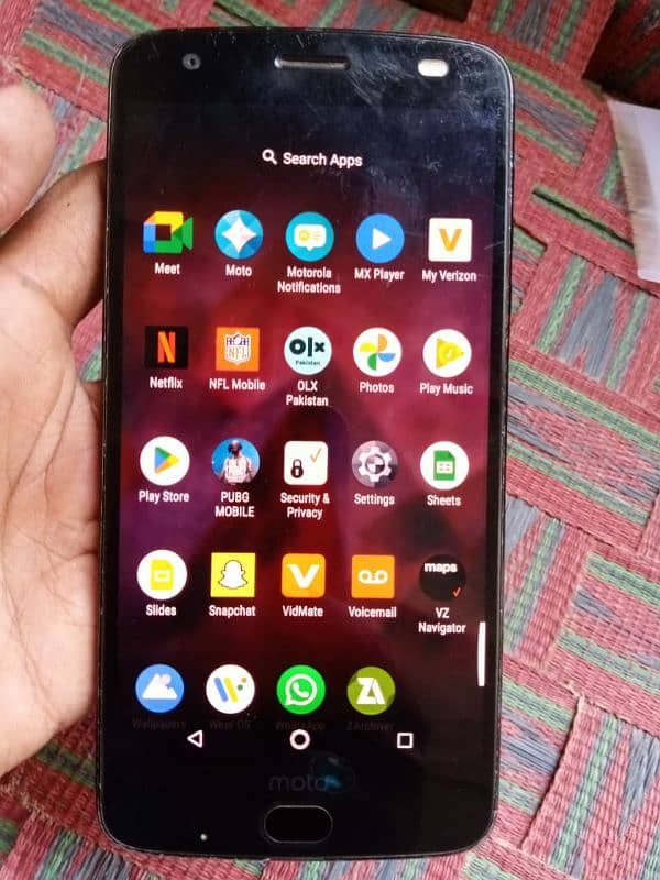 Moto Z2 force Whatsapp yah call 03283475865 4
