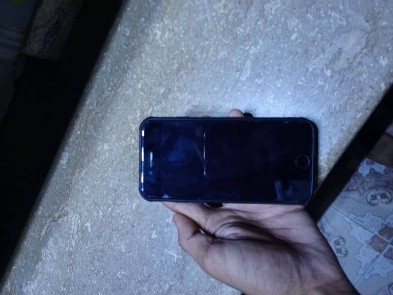 I phone 7 officially pta approved 03158261760 contact me on WhatsApp 1