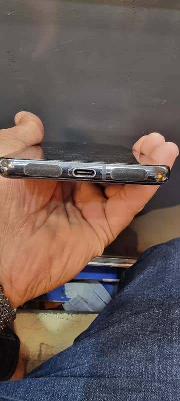 Google pixel 8 pro lush condition plus battery 1