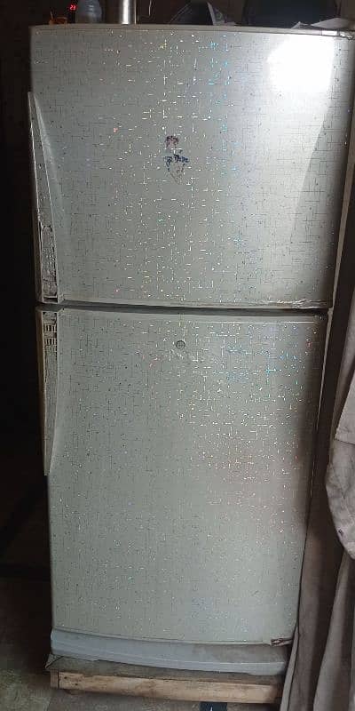 Dawlence Fridge Medium size for sale. 0