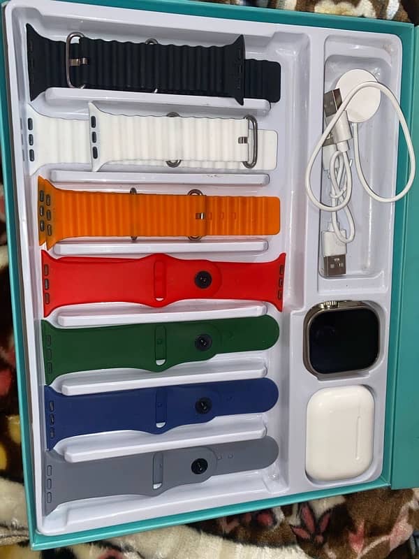 Android watch ultra 2 with airpods 2 pro 3