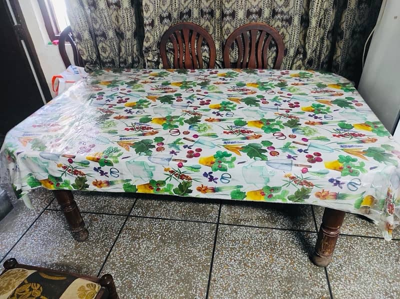 Dining table with 6 chairs - 0,3,0,1,7,1,0,4,4,0,0 5